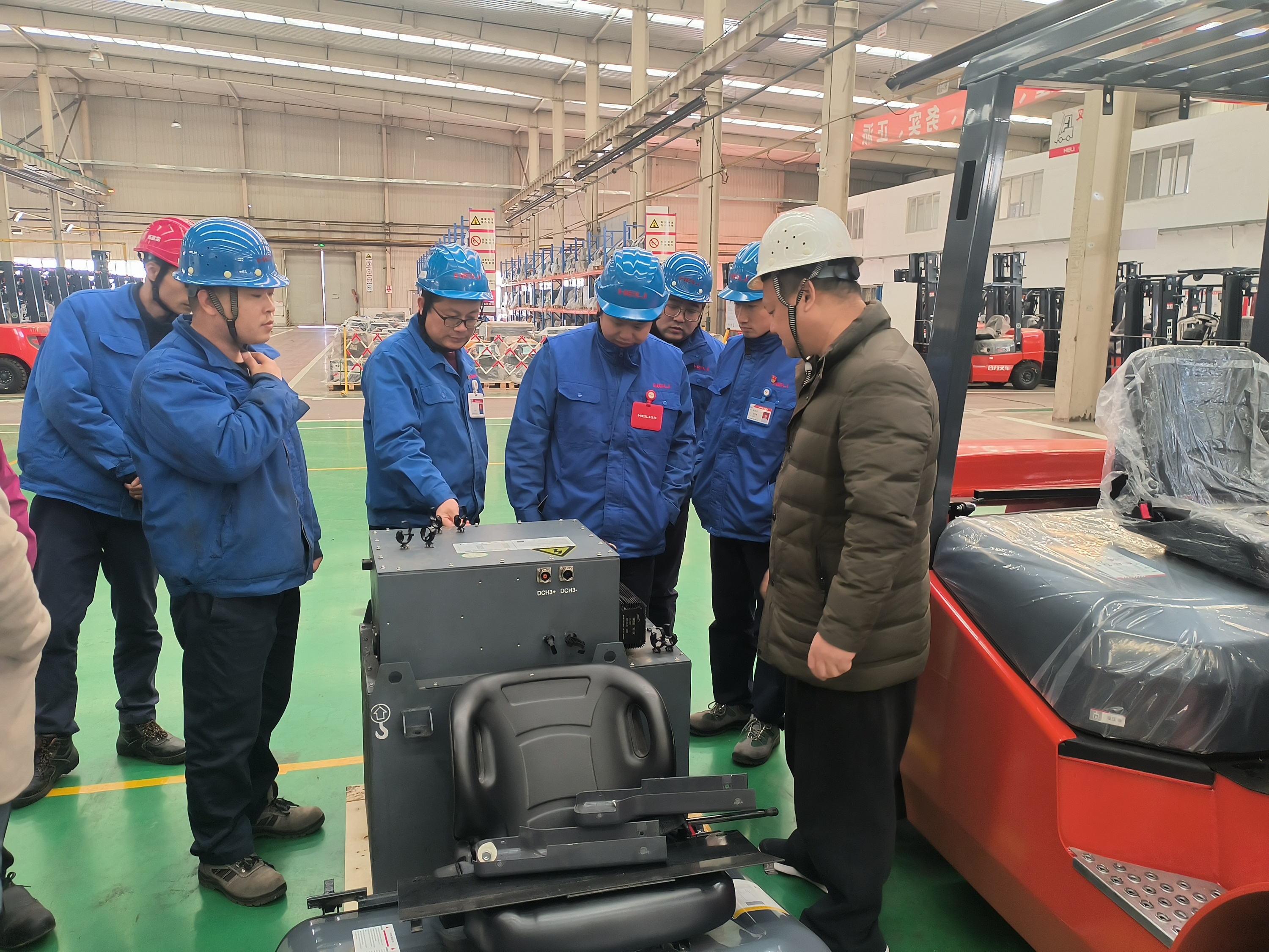 新闻稿图片(小).jpg 新闻稿图片(小).jpg